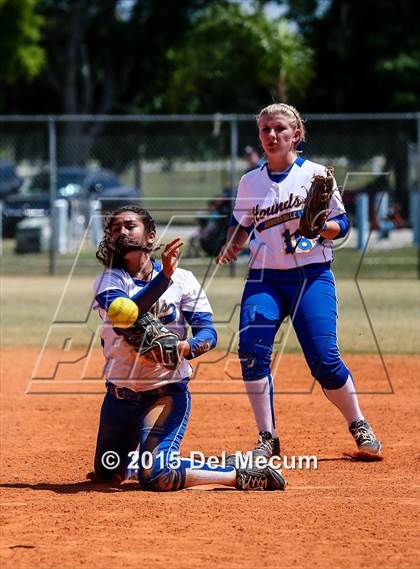 Thumbnail 1 in Durant vs. Auburndale photogallery.