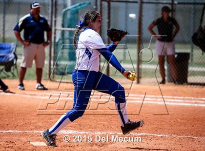 Thumbnail 1 in Durant vs. Auburndale photogallery.