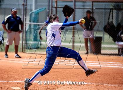Thumbnail 2 in Durant vs. Auburndale photogallery.