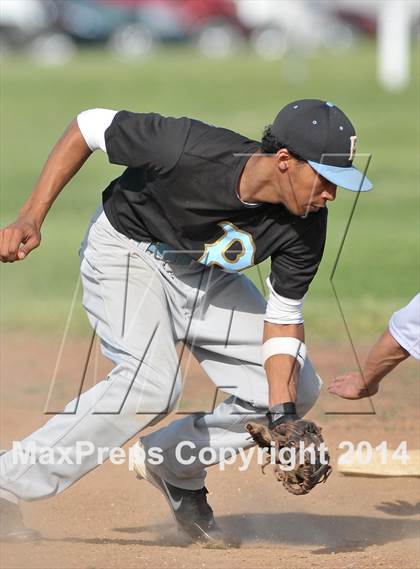 Thumbnail 3 in McClatchy @ Burbank photogallery.