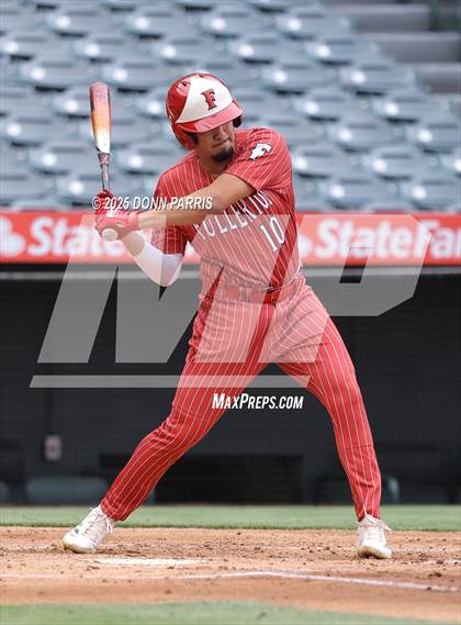 Thumbnail 3 in Fullerton vs. Villa Park photogallery.