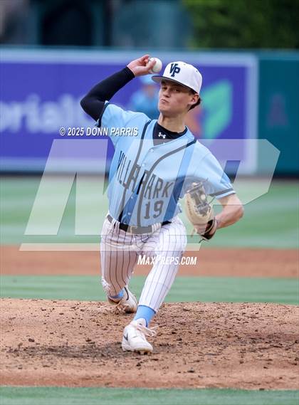 Thumbnail 1 in Fullerton vs. Villa Park photogallery.