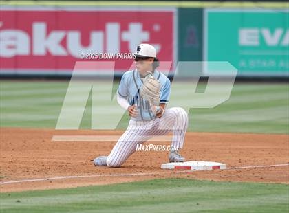 Thumbnail 2 in Fullerton vs. Villa Park photogallery.