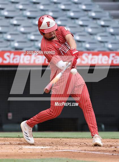 Thumbnail 1 in Fullerton vs. Villa Park photogallery.