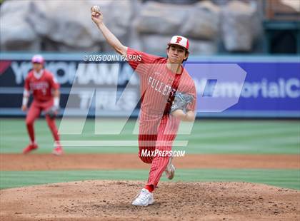 Thumbnail 2 in Fullerton vs. Villa Park photogallery.