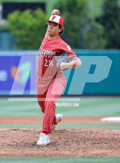 Thumbnail 2 in Fullerton vs. Villa Park photogallery.