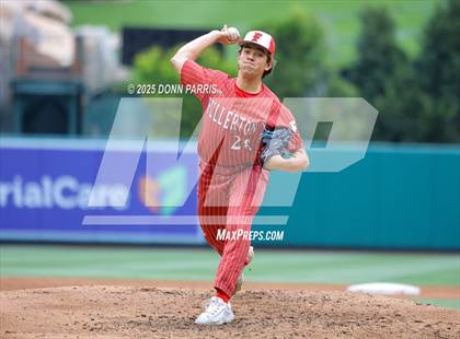 Thumbnail 3 in Fullerton vs. Villa Park photogallery.