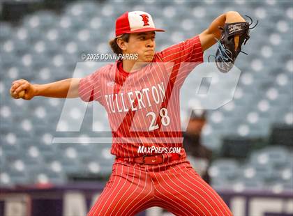 Thumbnail 1 in Fullerton vs. Villa Park photogallery.