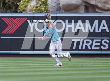 Thumbnail 1 in Fullerton vs. Villa Park photogallery.