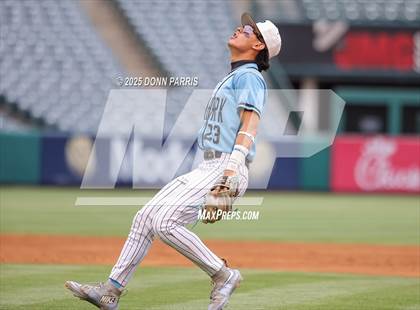 Thumbnail 1 in Fullerton vs. Villa Park photogallery.