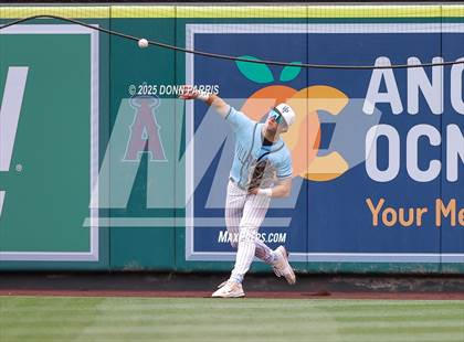Thumbnail 3 in Fullerton vs. Villa Park photogallery.