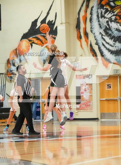 Thumbnail 3 in Sand Creek vs Summit (Lakewood High School) photogallery.