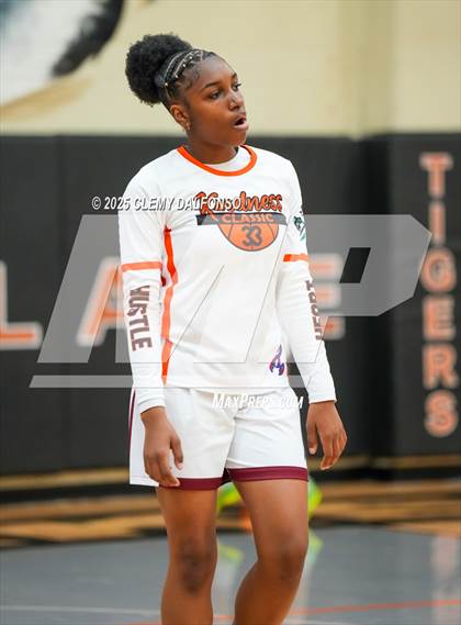 Thumbnail 1 in Sand Creek vs Summit (Lakewood High School) photogallery.