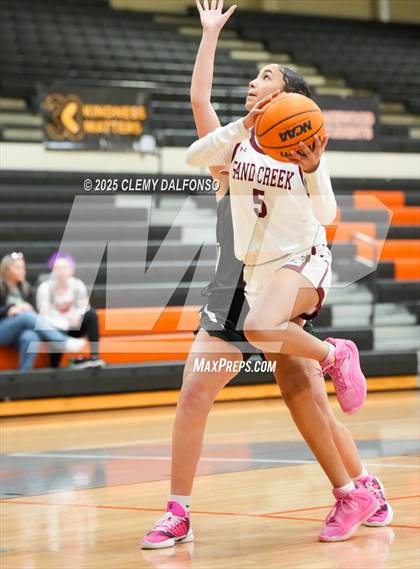 Thumbnail 3 in Sand Creek vs Summit (Lakewood High School) photogallery.