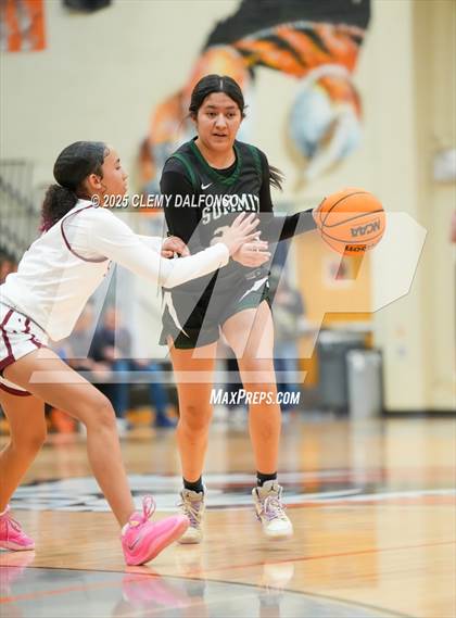 Thumbnail 3 in Sand Creek vs Summit (Lakewood High School) photogallery.