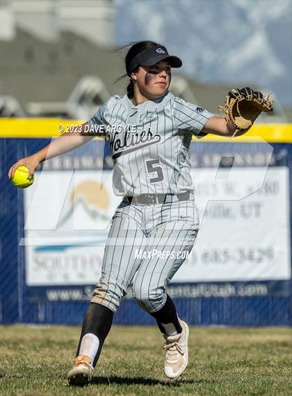 Thumbnail 3 in Riverton @ Herriman photogallery.