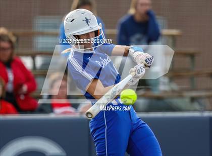 Thumbnail 1 in Celeste vs. Muenster (UIL 2A Area Playoff) photogallery.