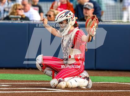 Thumbnail 1 in Celeste vs. Muenster (UIL 2A Area Playoff) photogallery.