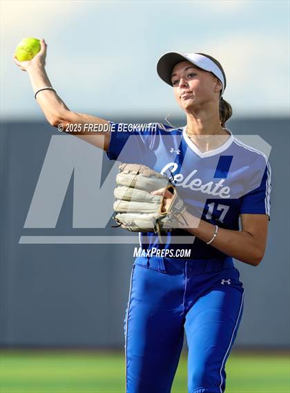 Thumbnail 3 in Celeste vs. Muenster (UIL 2A Area Playoff) photogallery.