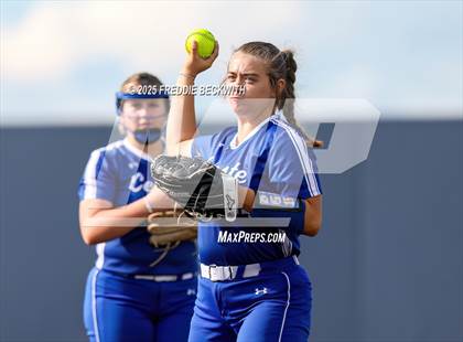Thumbnail 1 in Celeste vs. Muenster (UIL 2A Area Playoff) photogallery.
