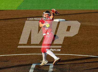 Thumbnail 2 in Celeste vs. Muenster (UIL 2A Area Playoff) photogallery.