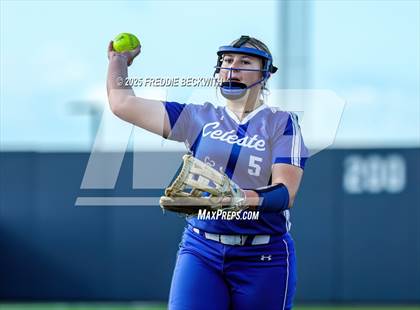 Thumbnail 2 in Celeste vs. Muenster (UIL 2A Area Playoff) photogallery.