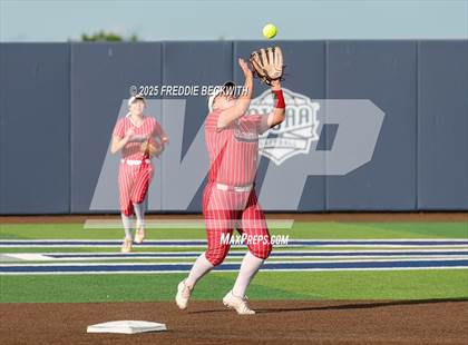 Thumbnail 2 in Celeste vs. Muenster (UIL 2A Area Playoff) photogallery.