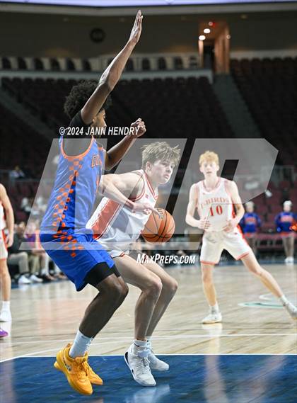 Thumbnail 2 in Bishop Gorman vs. Timpview (Tarkanian Classic) photogallery.