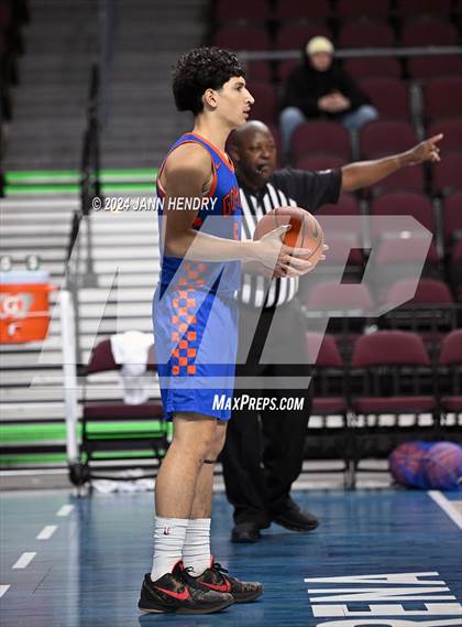Thumbnail 2 in Bishop Gorman vs. Timpview (Tarkanian Classic) photogallery.