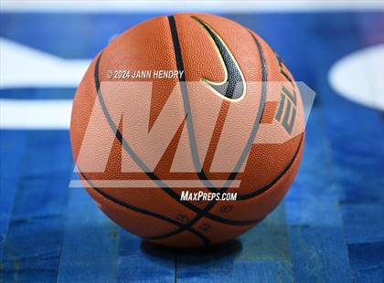 Thumbnail 1 in Bishop Gorman vs. Timpview (Tarkanian Classic) photogallery.