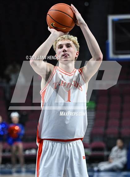 Thumbnail 1 in Bishop Gorman vs. Timpview (Tarkanian Classic) photogallery.
