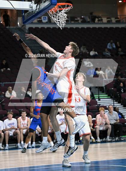Thumbnail 3 in Bishop Gorman vs. Timpview (Tarkanian Classic) photogallery.