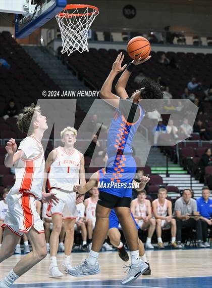 Thumbnail 3 in Bishop Gorman vs. Timpview (Tarkanian Classic) photogallery.