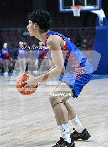 Thumbnail 2 in Bishop Gorman vs. Timpview (Tarkanian Classic) photogallery.
