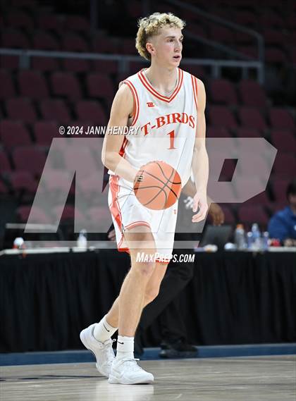 Thumbnail 3 in Bishop Gorman vs. Timpview (Tarkanian Classic) photogallery.
