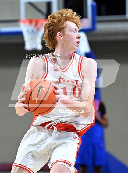 Thumbnail 1 in Bishop Gorman vs. Timpview (Tarkanian Classic) photogallery.