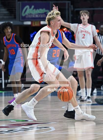 Thumbnail 3 in Bishop Gorman vs. Timpview (Tarkanian Classic) photogallery.