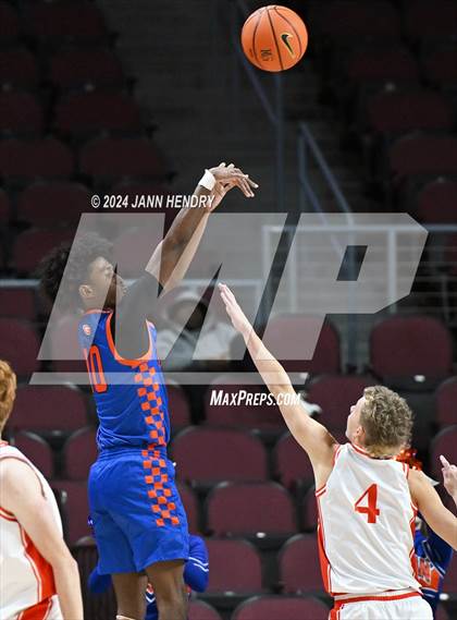 Thumbnail 3 in Bishop Gorman vs. Timpview (Tarkanian Classic) photogallery.
