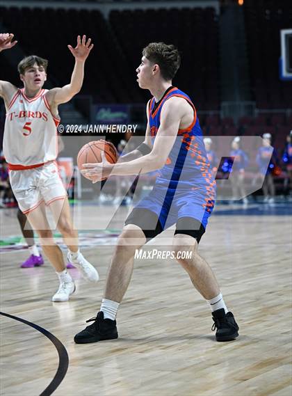 Thumbnail 2 in Bishop Gorman vs. Timpview (Tarkanian Classic) photogallery.