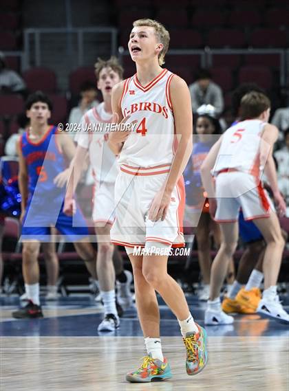 Thumbnail 1 in Bishop Gorman vs. Timpview (Tarkanian Classic) photogallery.