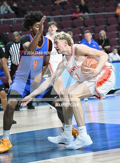 Thumbnail 3 in Bishop Gorman vs. Timpview (Tarkanian Classic) photogallery.