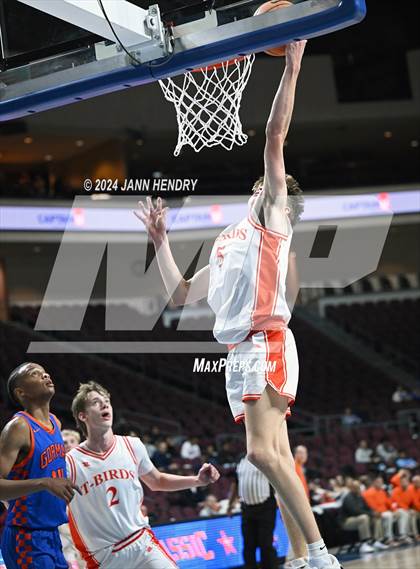 Thumbnail 2 in Bishop Gorman vs. Timpview (Tarkanian Classic) photogallery.