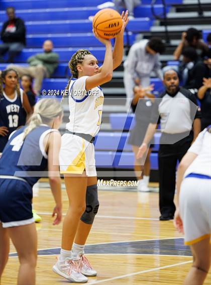 Thumbnail 1 in West Forsyth @ Chattahoochee photogallery.