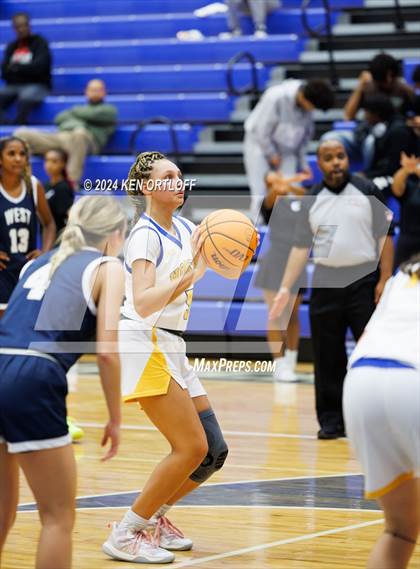 Thumbnail 3 in West Forsyth @ Chattahoochee photogallery.