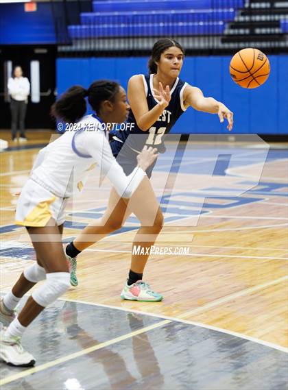 Thumbnail 2 in West Forsyth @ Chattahoochee photogallery.