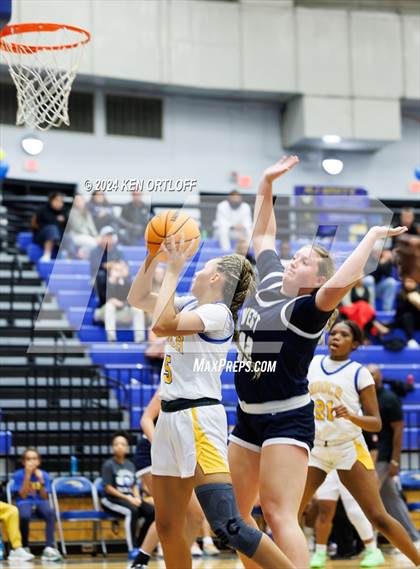 Thumbnail 3 in West Forsyth @ Chattahoochee photogallery.