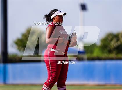 Thumbnail 1 in Torres vs. Roosevelt (CIFCS - Division VI Championship) photogallery.