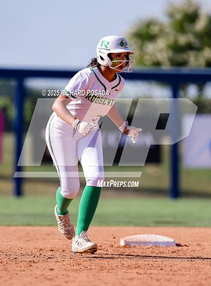 Thumbnail 2 in Torres vs. Roosevelt (CIFCS - Division VI Championship) photogallery.