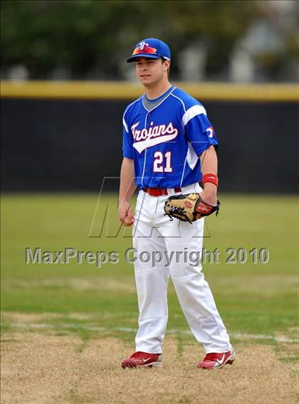 Thumbnail 3 in Trinity Christian vs Haltom (Carrollton Diamond Classic) photogallery.
