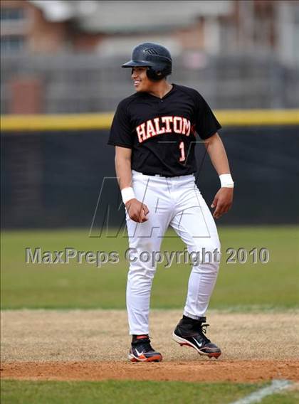 Thumbnail 3 in Trinity Christian vs Haltom (Carrollton Diamond Classic) photogallery.